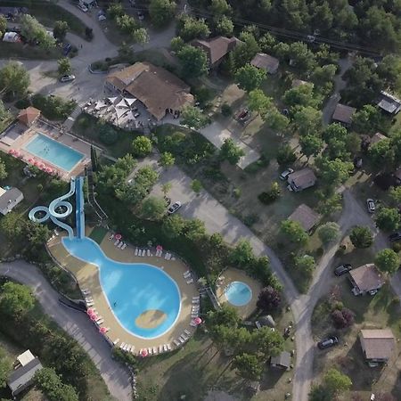 Camping Le Couriou Recoubeau-Jansac Bagian luar foto