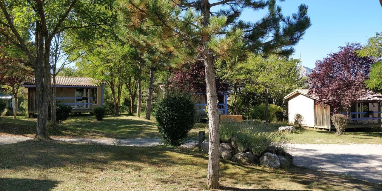 Camping Le Couriou Recoubeau-Jansac Bagian luar foto