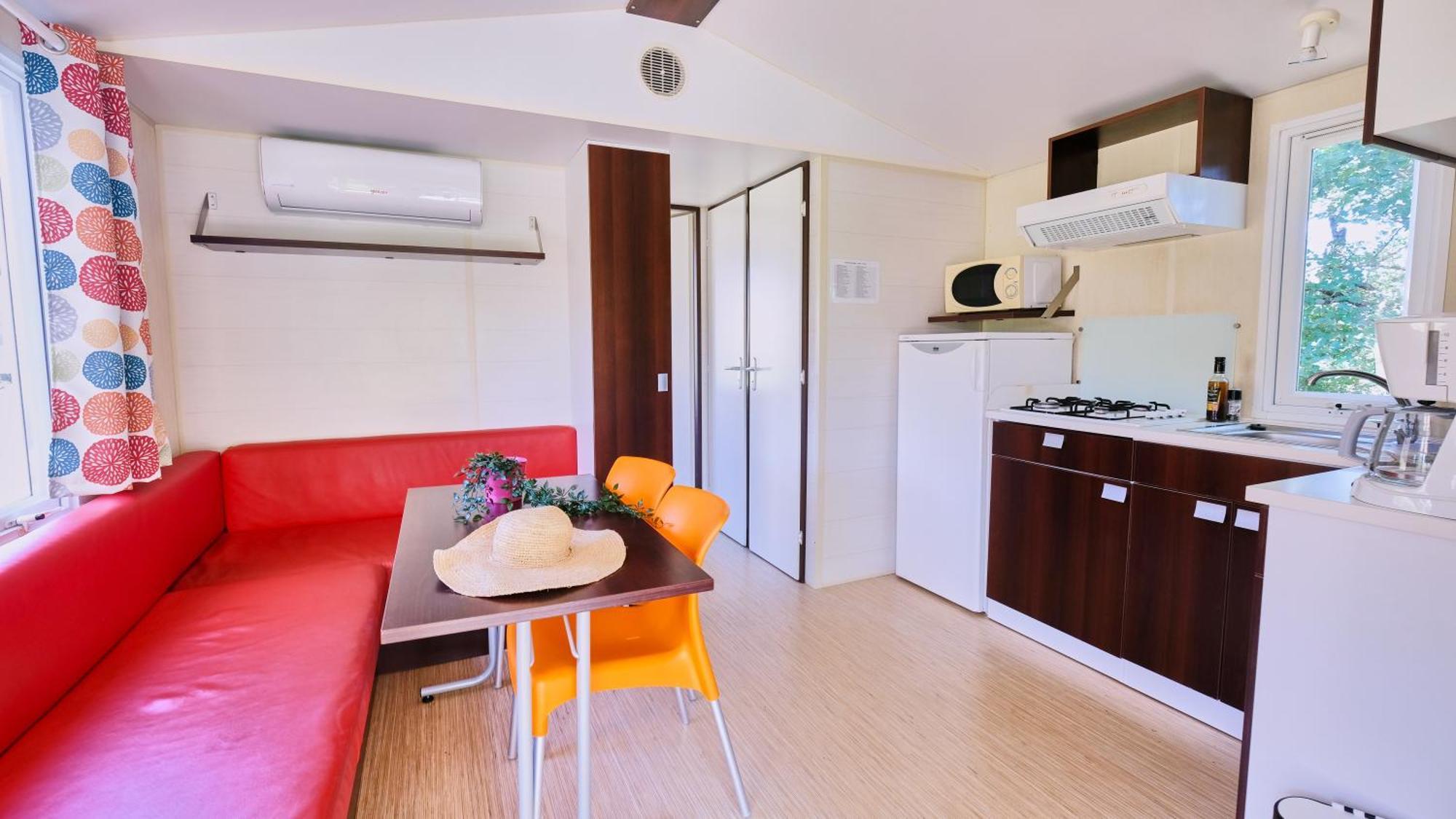 Camping Le Couriou Recoubeau-Jansac Bagian luar foto