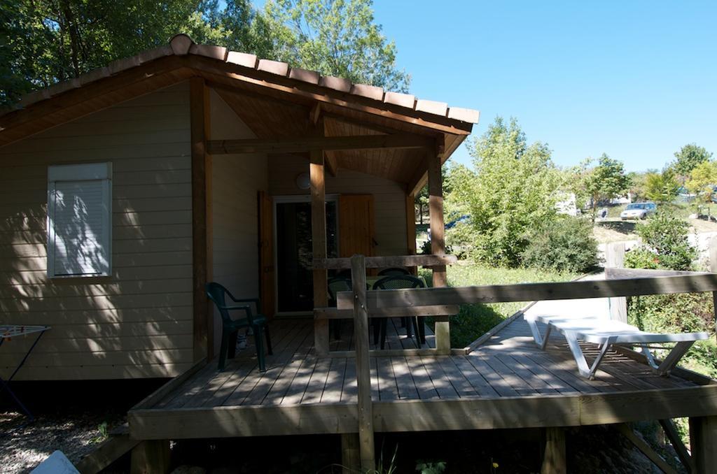 Camping Le Couriou Recoubeau-Jansac Bagian luar foto