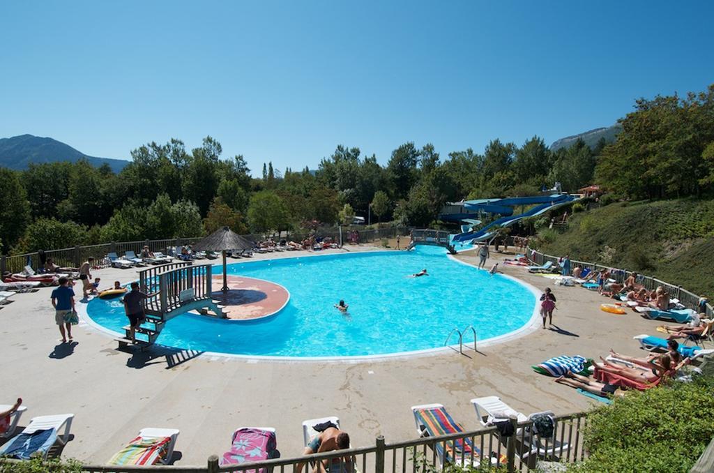 Camping Le Couriou Recoubeau-Jansac Bagian luar foto